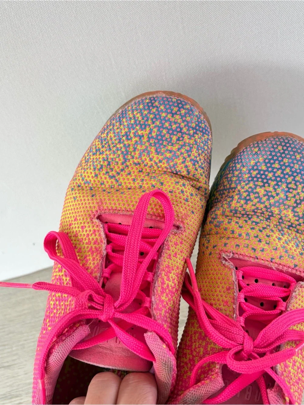NOBULL Neon Pink Glitch Trainers Superfabric Women 8.5 Sneakers